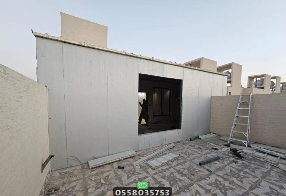 ساندوتش بانل سقف غرفة