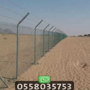 شبوك زراعية خضراء مكسوة بمادة PVC مقاومة للرطوبة لتسوير استراحة خاصة